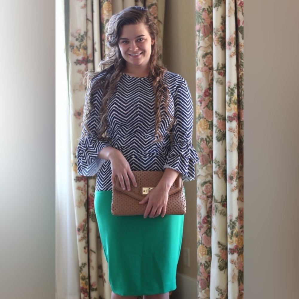 DJ layering blouse